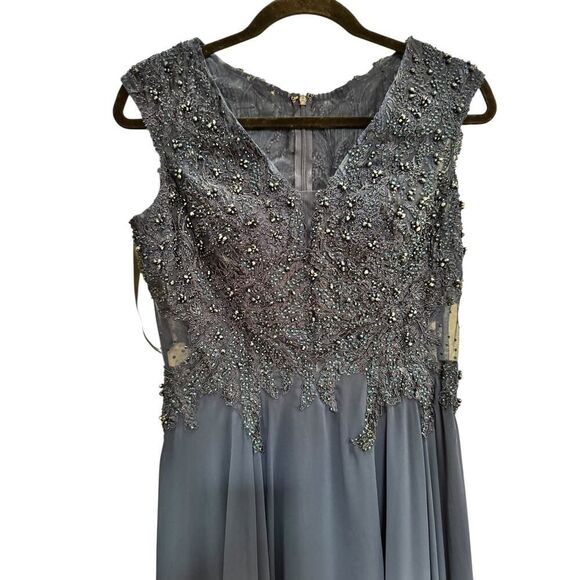 Mac Duggal Navy Applique Cap Sleeve Bodice Flowy Gown - Size 4 - NWT - Picture 5 of 5